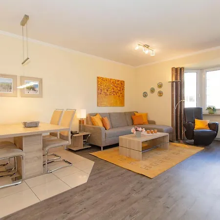 アパート Trafalgar 253 *