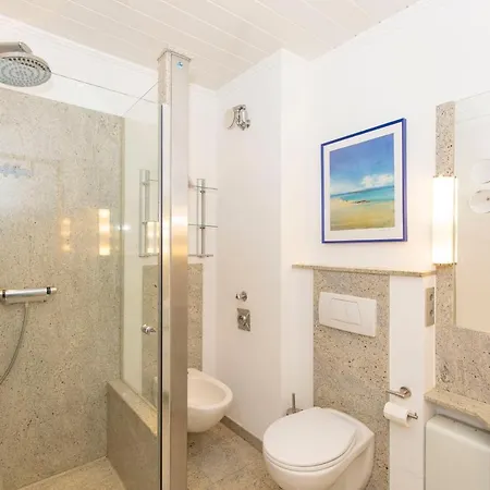 Trafalgar 253 Apartment *